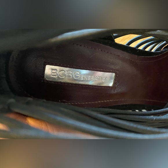 BCBG GENERATION-Caliko suede strappy elastic pumps. Size 10M - Picture 7 of 12